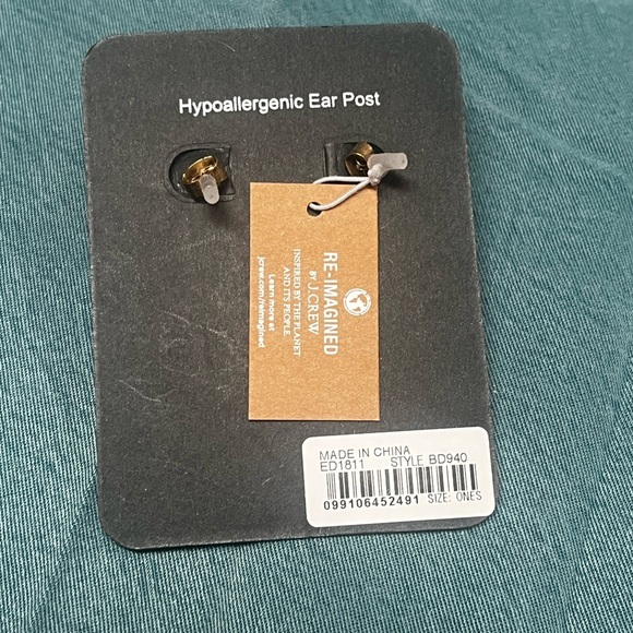 J. Crew Gold and Green Dangle Earrings with Ornate Detailing - Picture 3 of 3